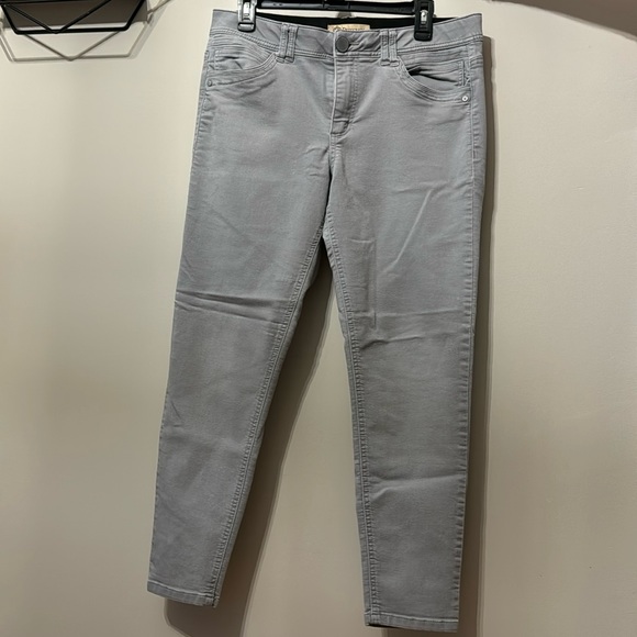 Grey Jeans - Picture 1 of 3